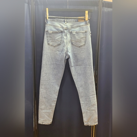 American Eagle Stretch Distressed Mom Jeans - Picture 4 of 5